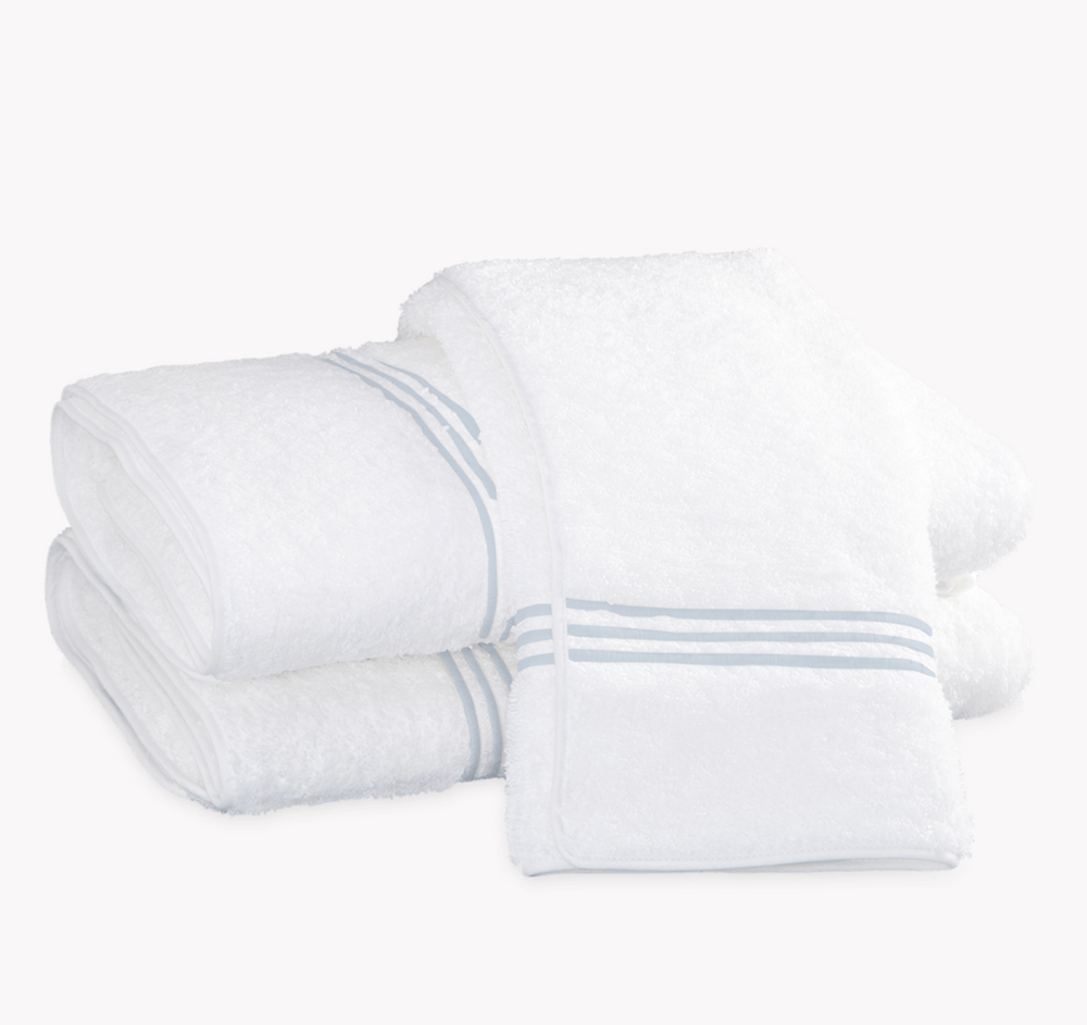 Bel Tempo Towel
